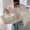 New BSCI Bulk Custom Design Logo Golden Pattern Soft Luxury Women Toiletry Travel Cosmetic Bag Makeup Bag - Image 2